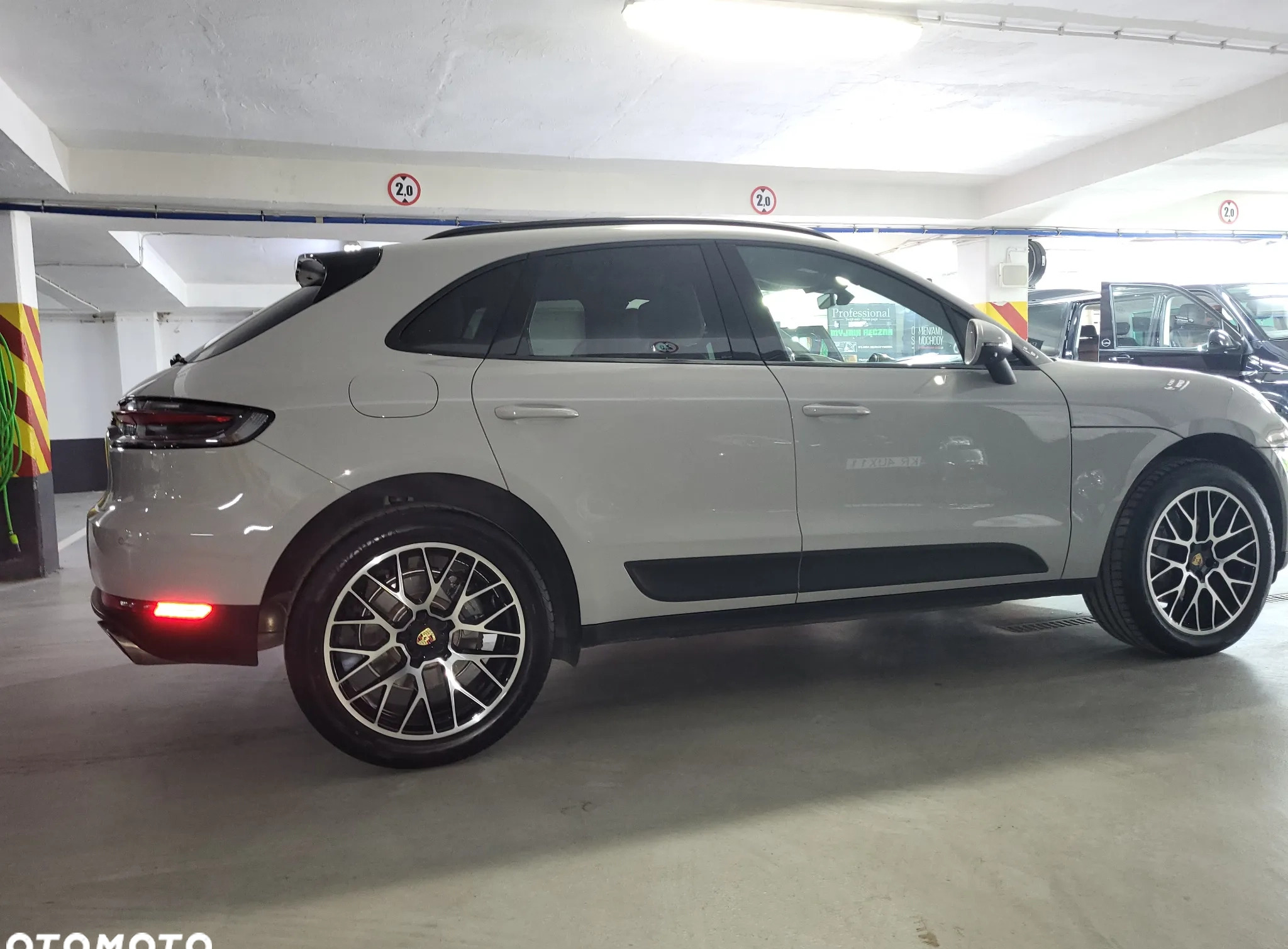 Porsche Macan cena 259000 przebieg: 21450, rok produkcji 2021 z Zakopane małe 529